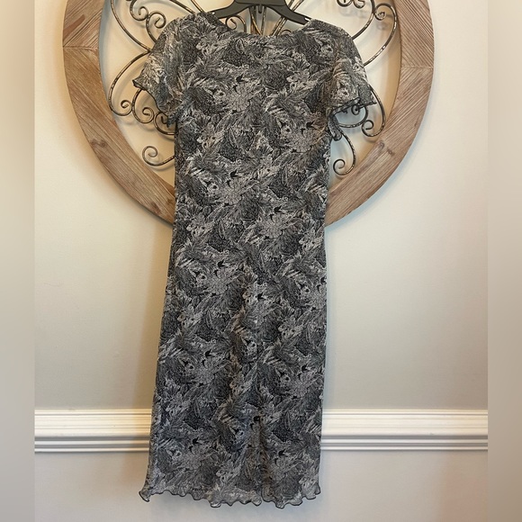 Dressbarn Dress - Picture 2 of 7